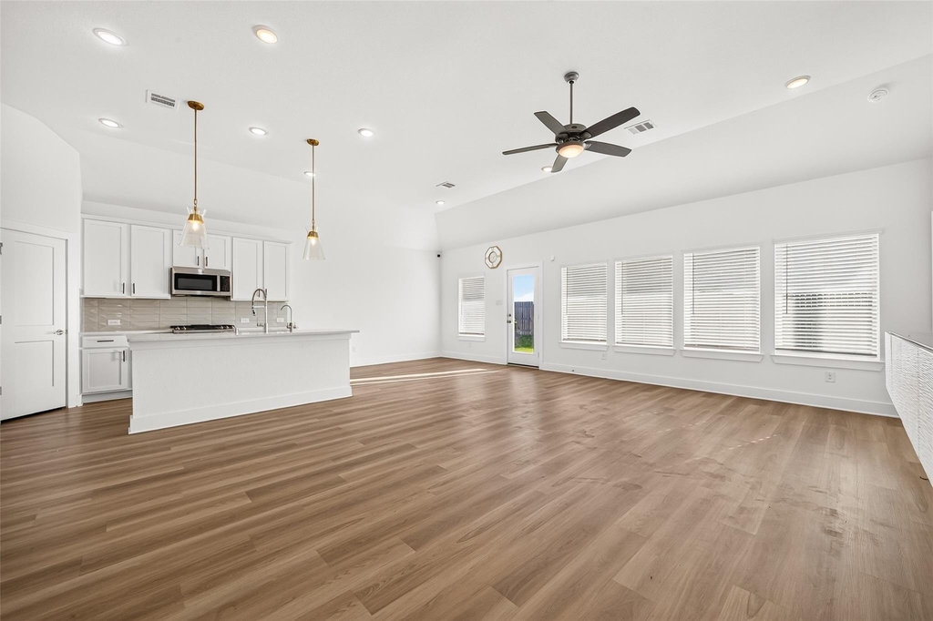 2002 Flatland Drive - Photo 12