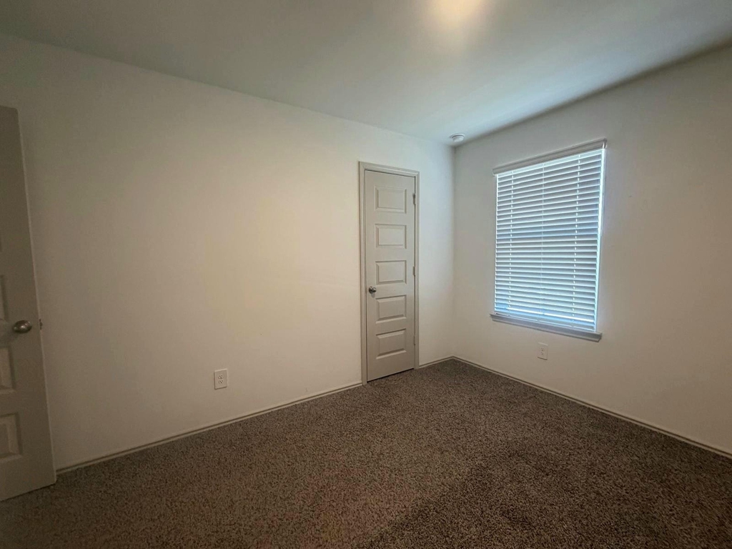 7122 Dawn View Lane - Photo 19