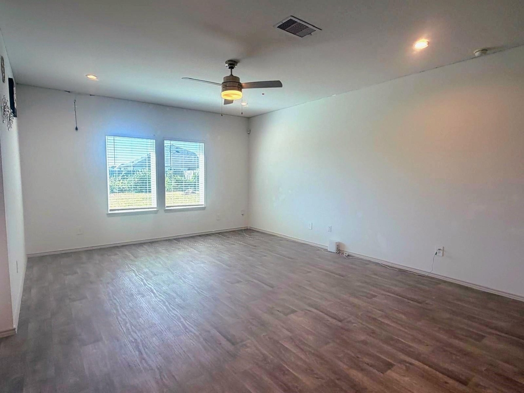 7122 Dawn View Lane - Photo 33