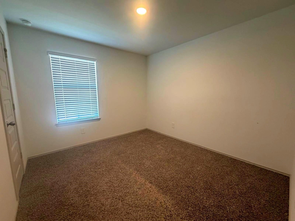 7122 Dawn View Lane - Photo 22