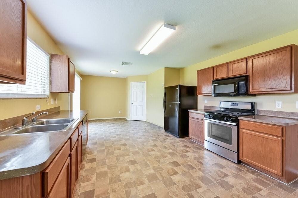 7906 Ashland Springs Lane - Photo 4