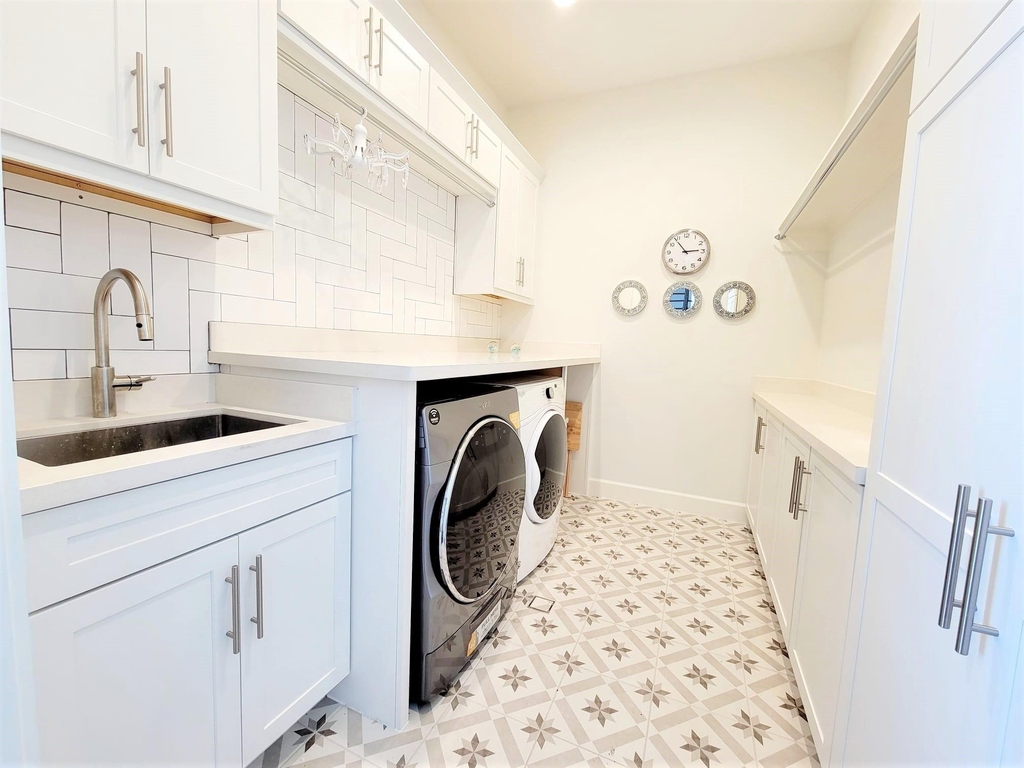 706 Delano Street - Photo 14