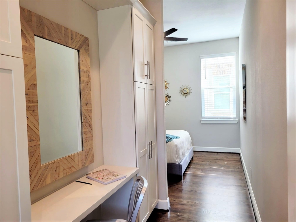 706 Delano Street - Photo 20