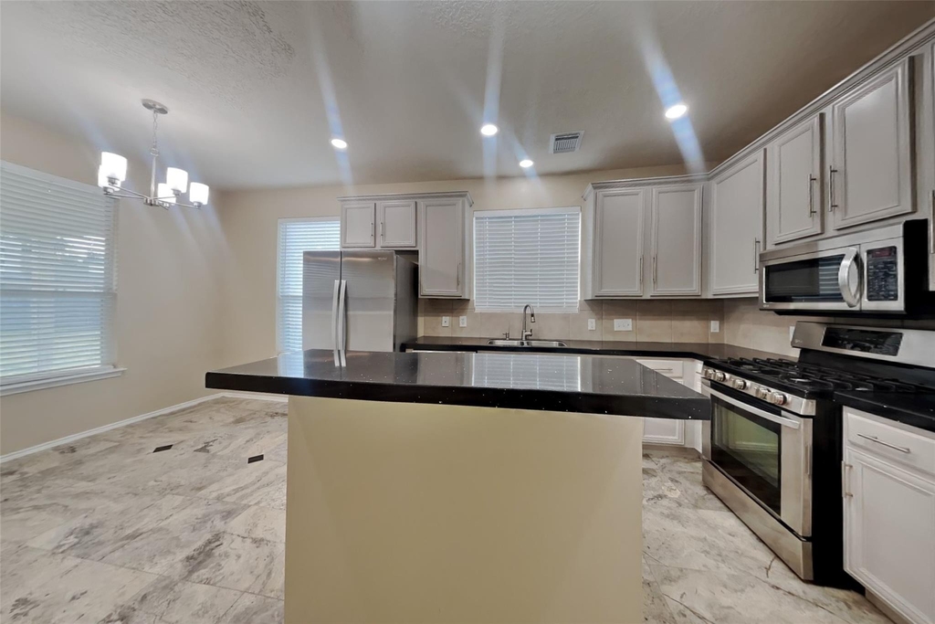 6422 Brazos Glen Lane - Photo 3