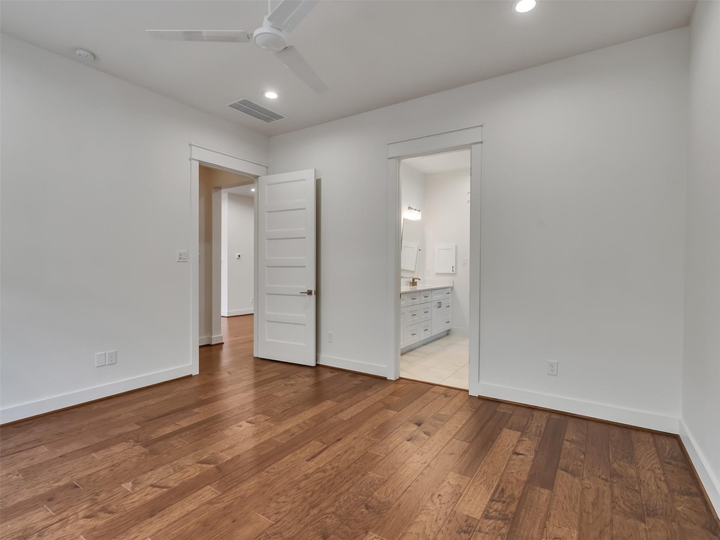 10330 Grove Row Avenue - Photo 35