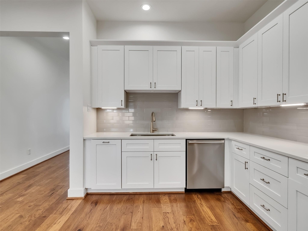 10330 Grove Row Avenue - Photo 23