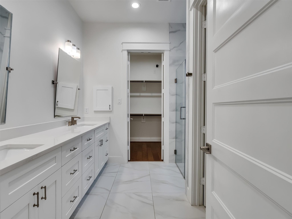 10330 Grove Row Avenue - Photo 37