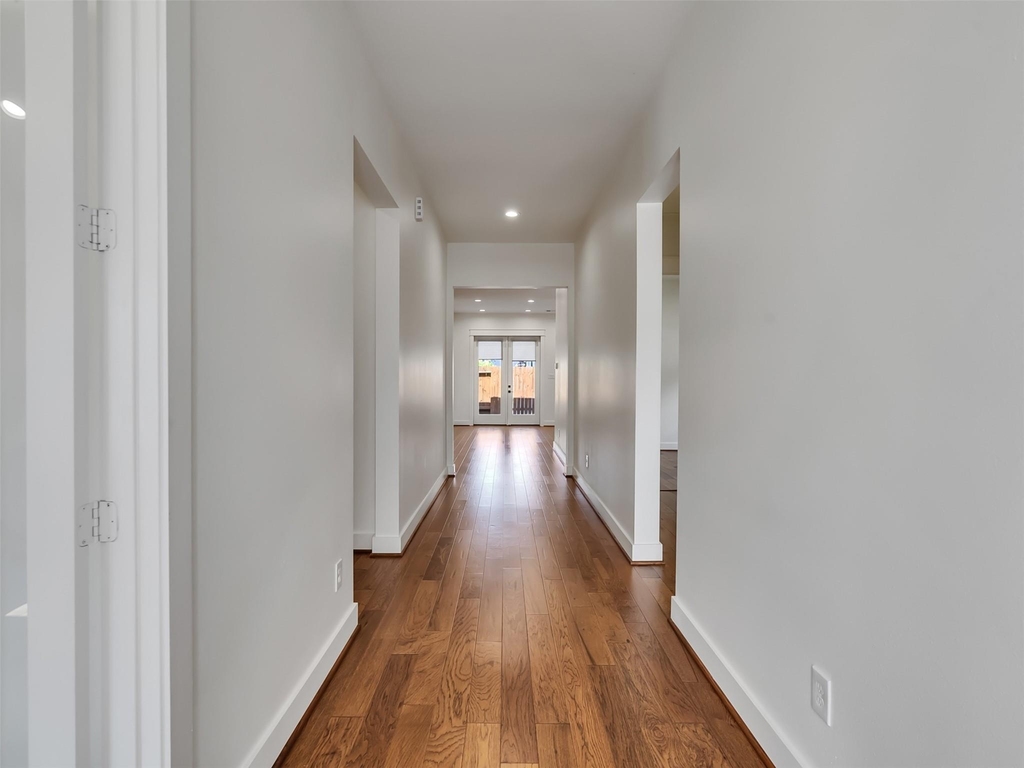 10330 Grove Row Avenue - Photo 6