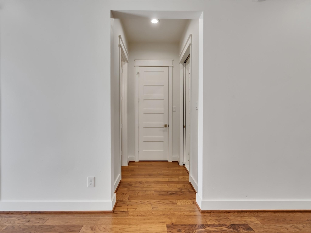 10330 Grove Row Avenue - Photo 20