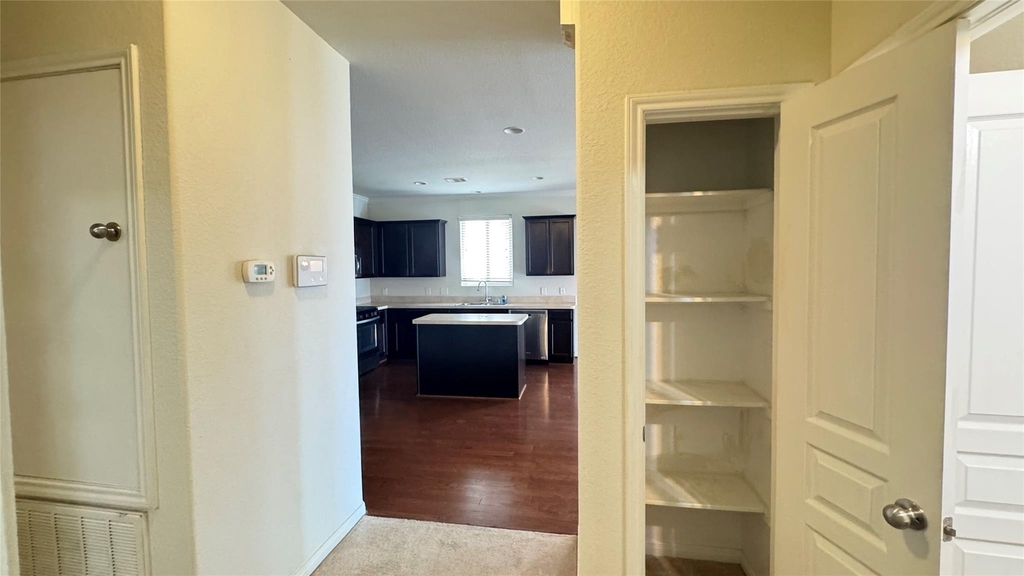 20103 Linden Spruce Lane - Photo 8