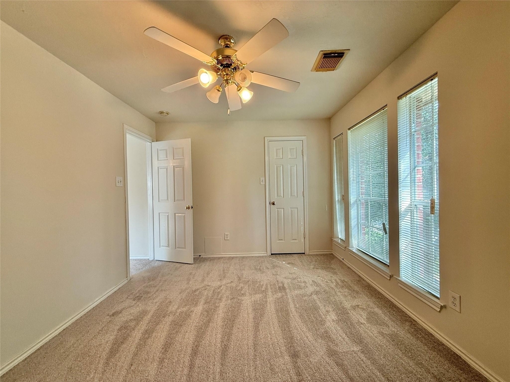 110 S Merryweather Circle - Photo 41