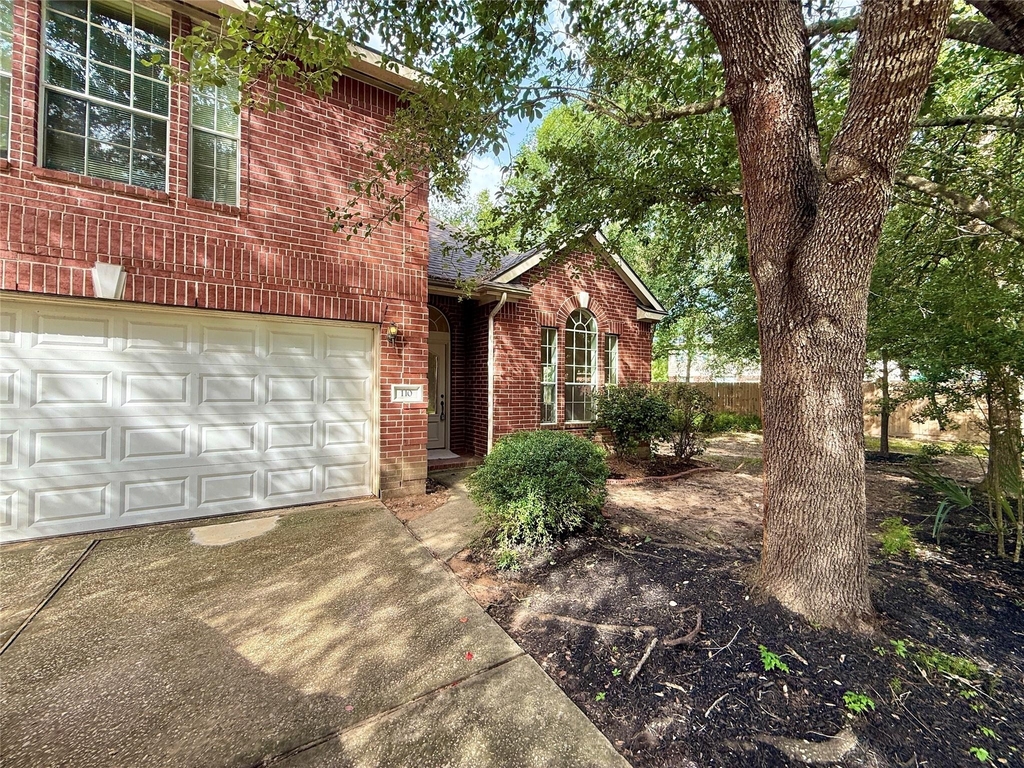 110 S Merryweather Circle - Photo 1