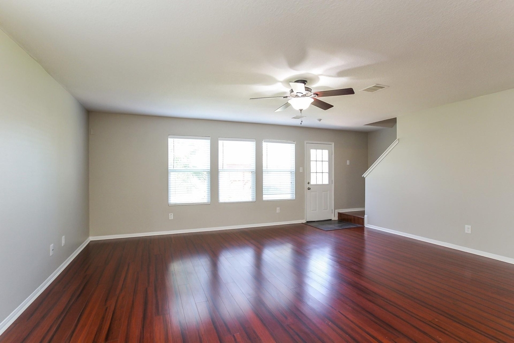 7819 Adonis Avenue - Photo 2