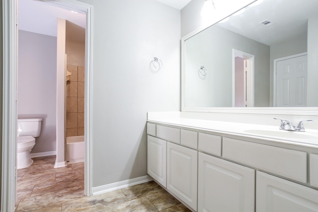 7819 Adonis Avenue - Photo 11