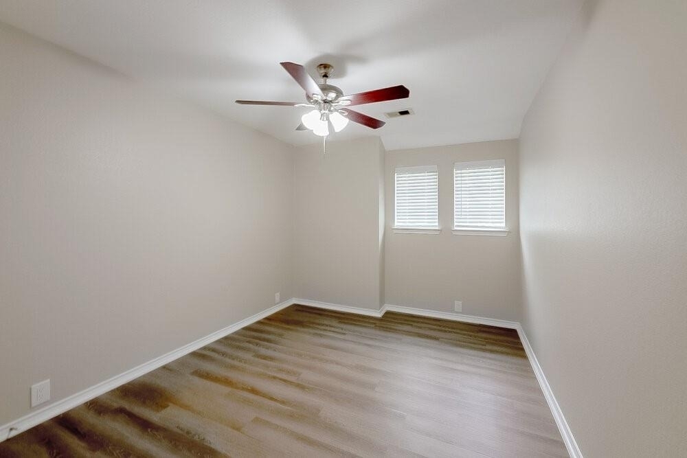 26138 Flinton Drive - Photo 12