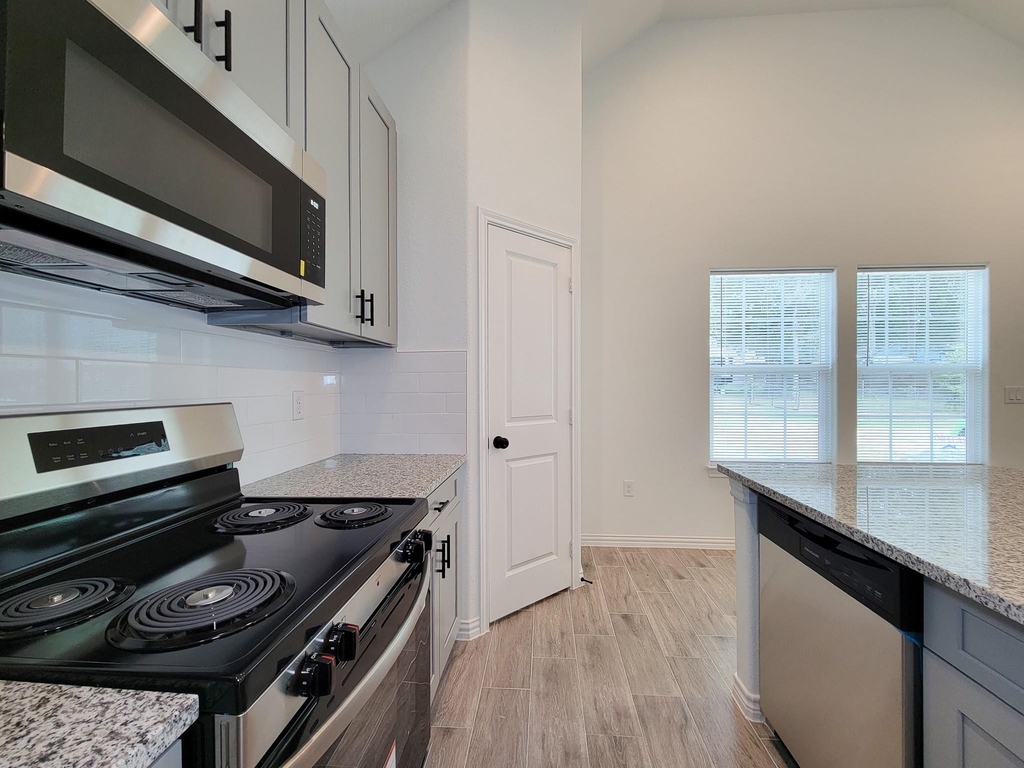 11849 Nelwood Street - Photo 16