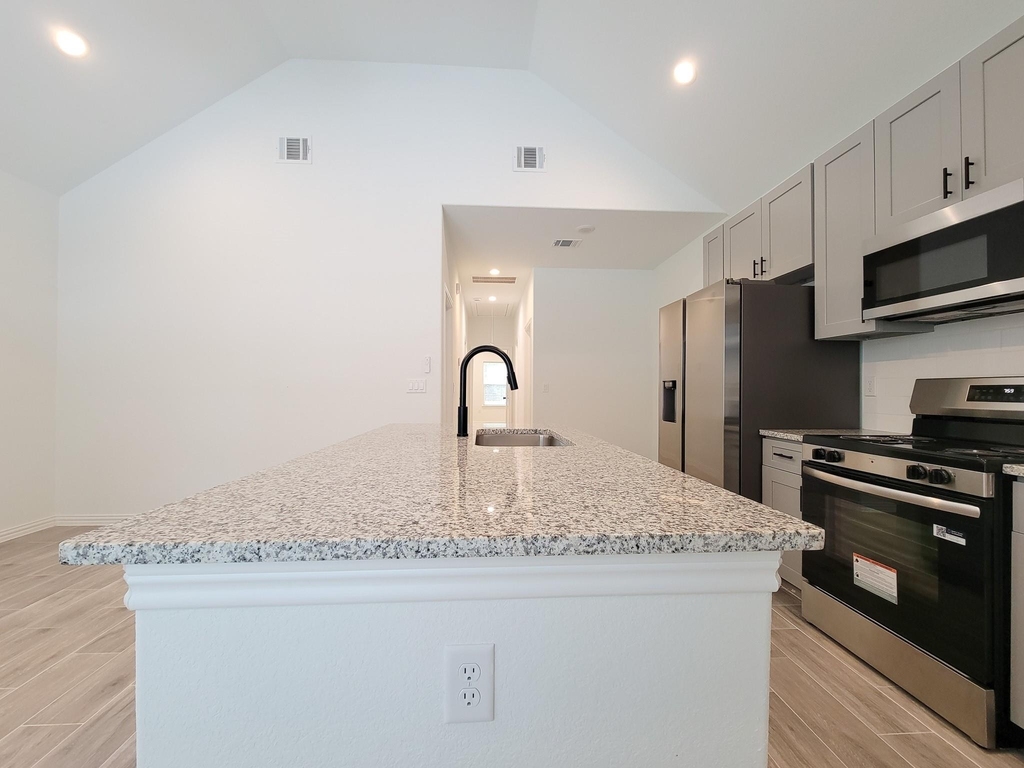 11849 Nelwood Street - Photo 13