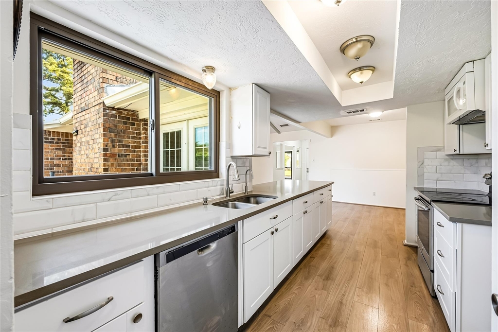 3803 Black Crickett Court - Photo 12