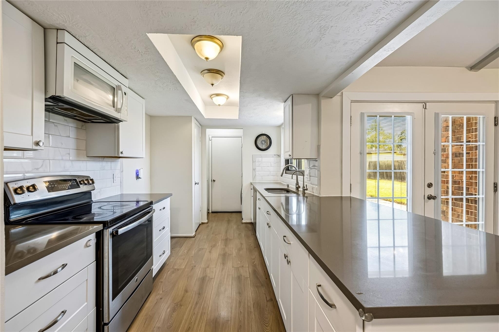 3803 Black Crickett Court - Photo 11