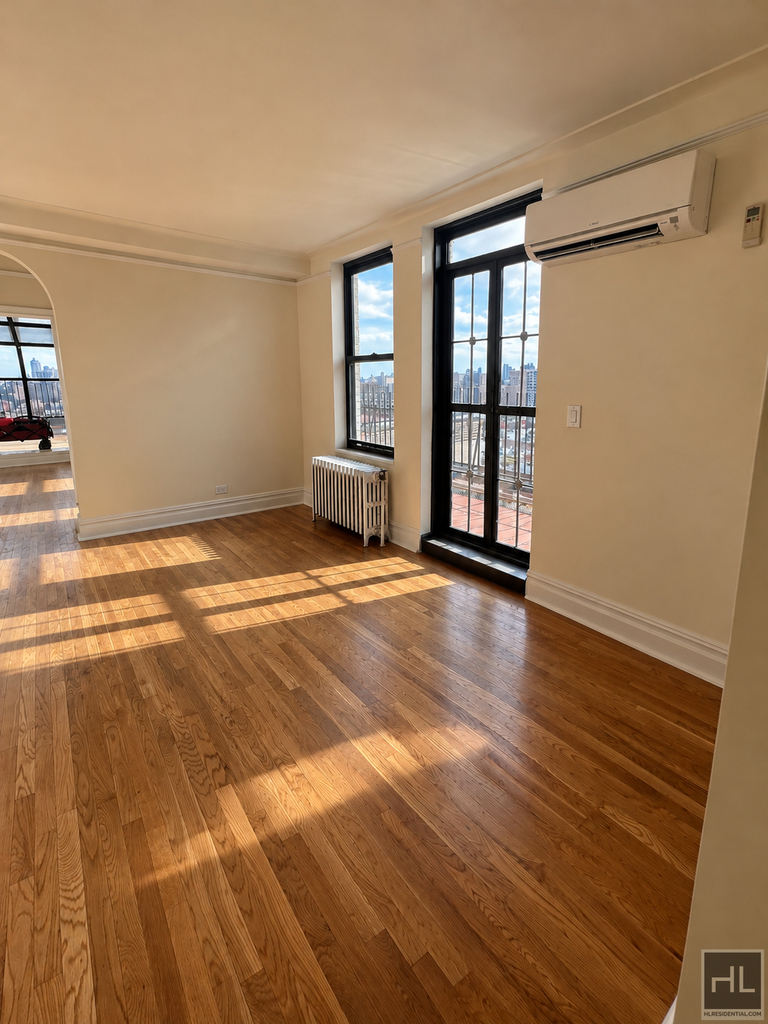 Second Avenue - Photo 4