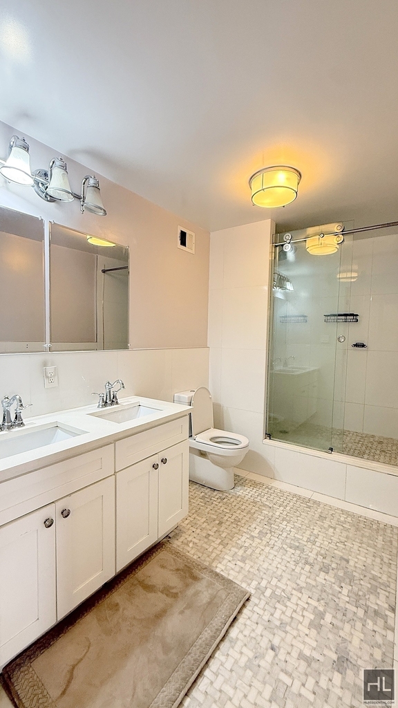 West 97th Street - Photo 6