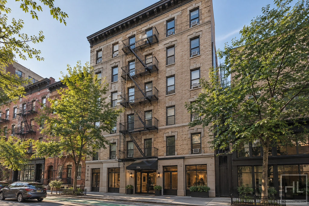 West 56 Street - Photo 2
