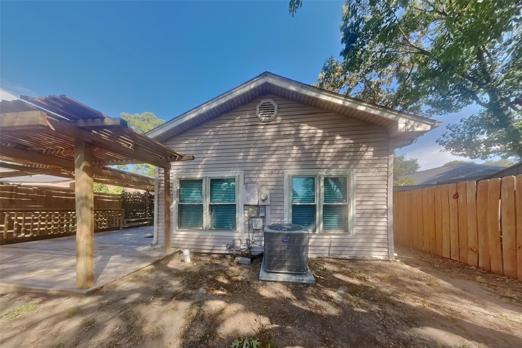 9115 Golden Sunshine Drive - Photo 16