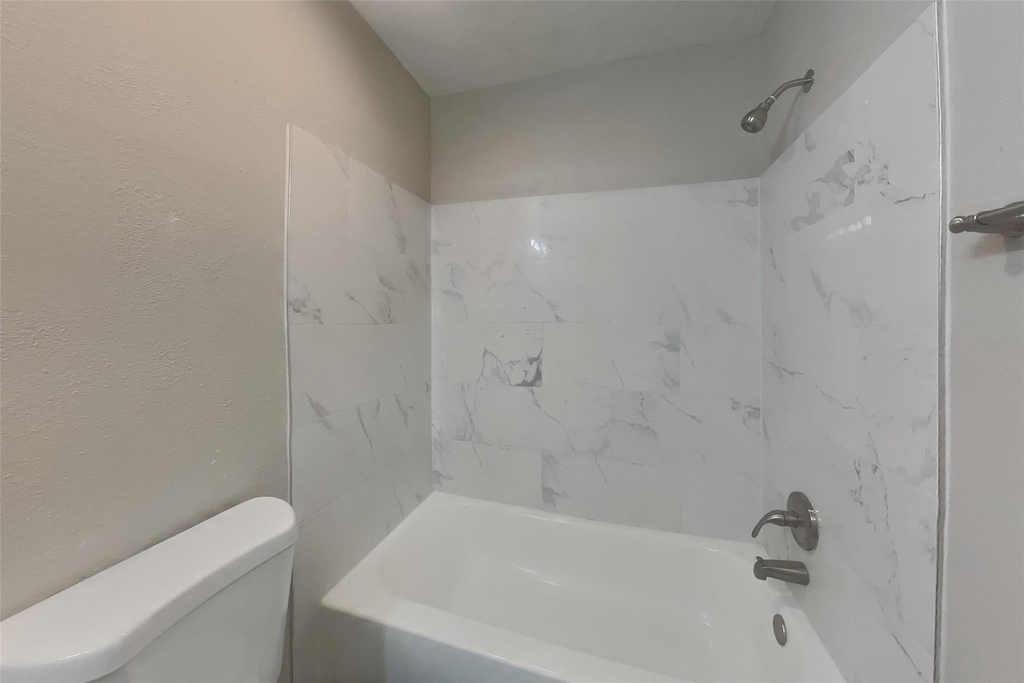 9115 Golden Sunshine Drive - Photo 11