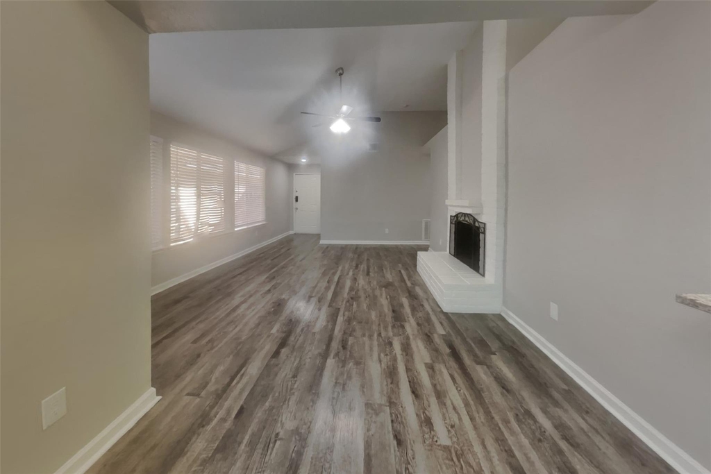 9115 Golden Sunshine Drive - Photo 6