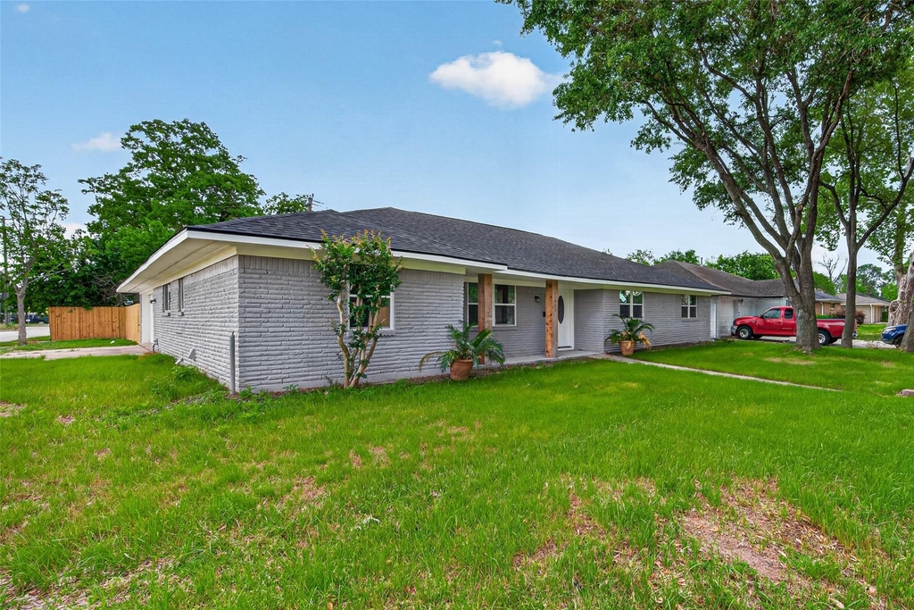 11903 Atwell Drive - Photo 2