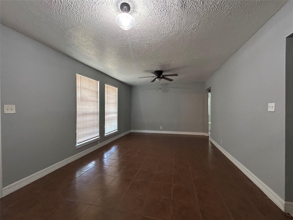 12002 Palmway Street - Photo 8