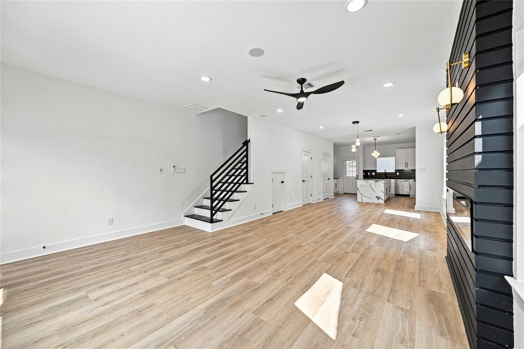 7969 Ritz Street - Photo 3