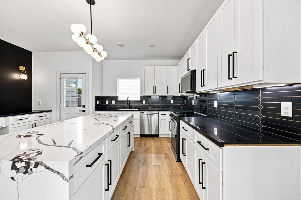 7969 Ritz Street - Photo 8