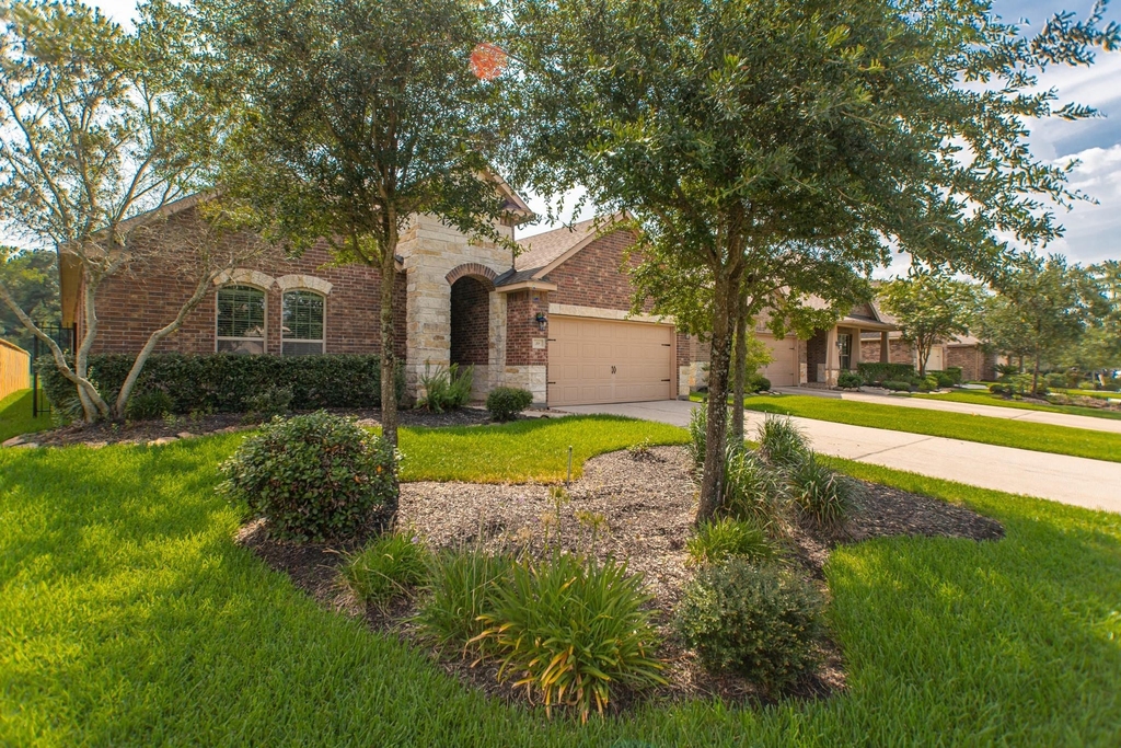 99 W Wading Pond Circle - Photo 2
