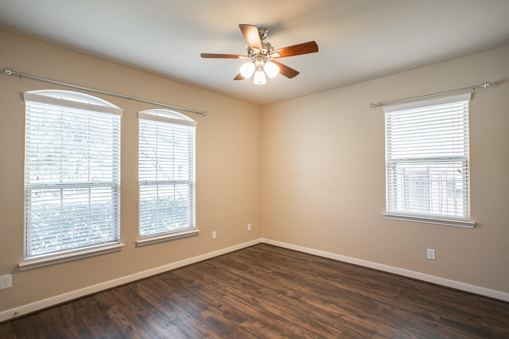 99 W Wading Pond Circle - Photo 28
