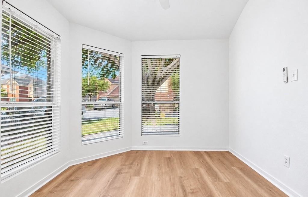 16111 Wisteria Hill Street - Photo 16