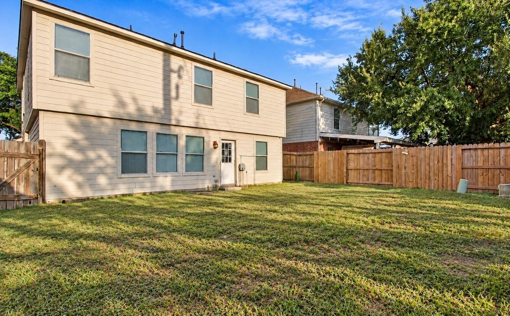 16111 Wisteria Hill Street - Photo 49