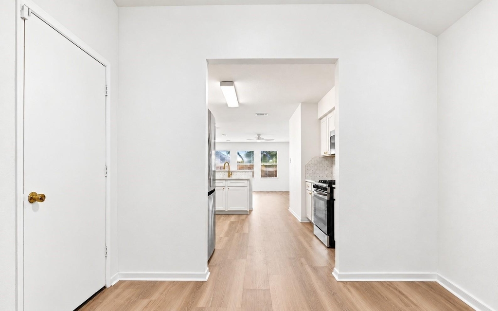 16111 Wisteria Hill Street - Photo 19