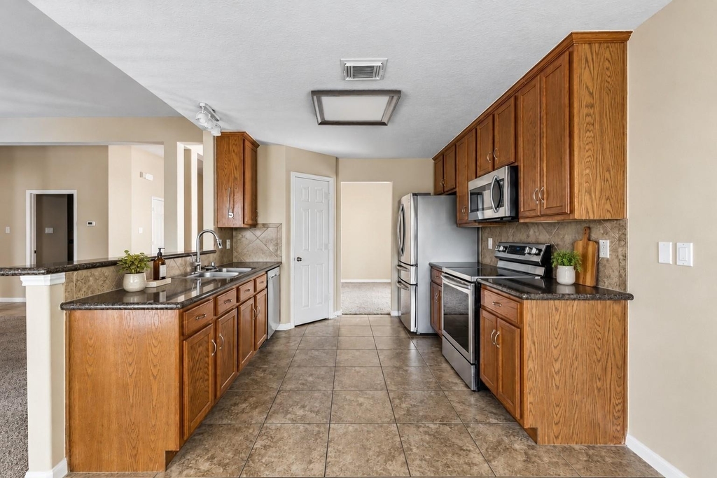 3414 Nottingham Lane - Photo 4