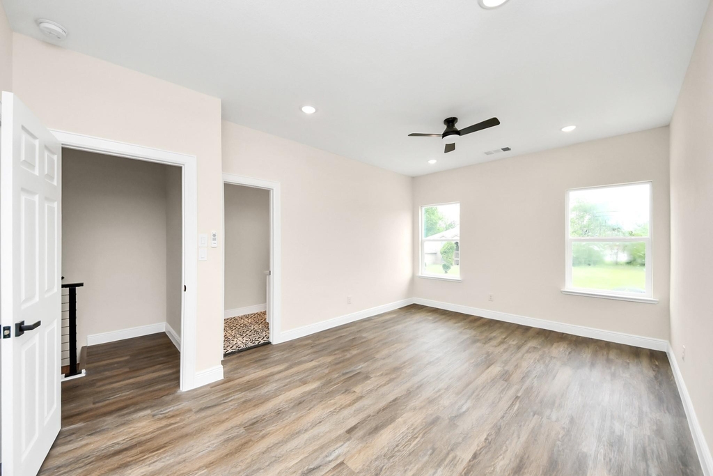 13513 Segrest Drive - Photo 19