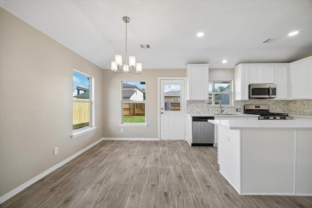 1523 Blossom Lane - Photo 11