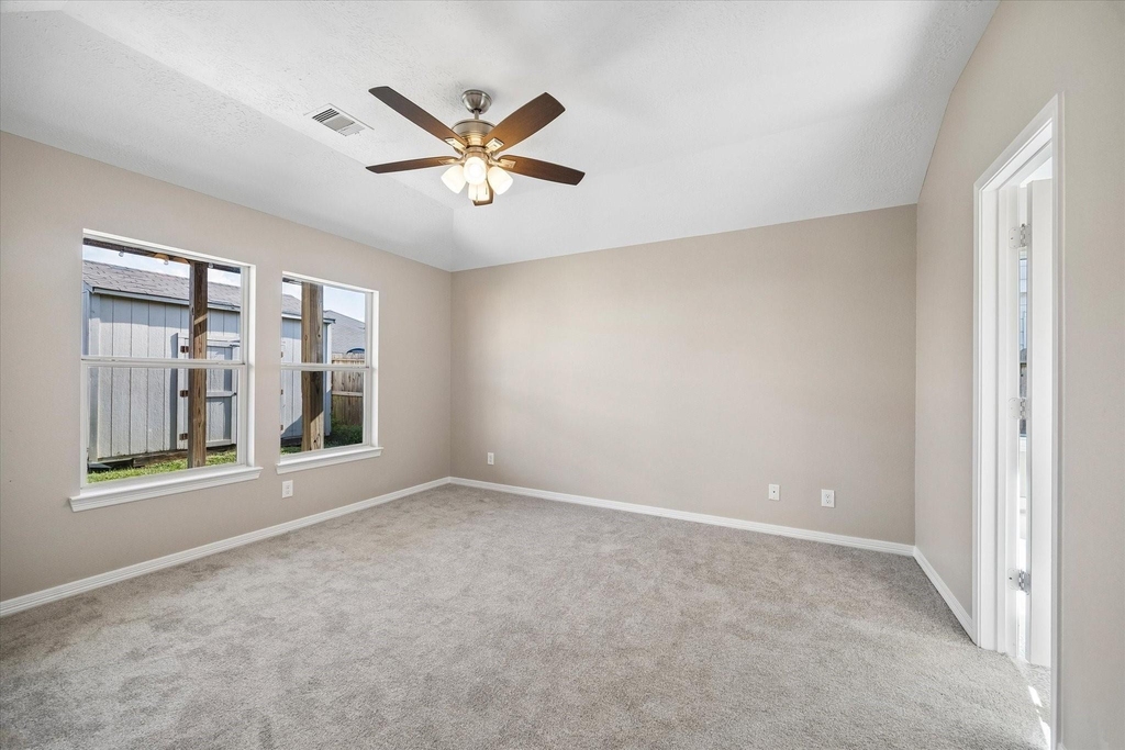 1523 Blossom Lane - Photo 15