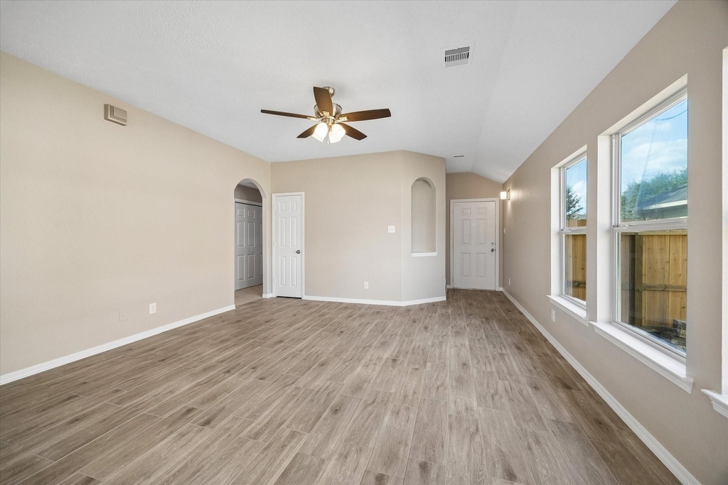 1523 Blossom Lane - Photo 9