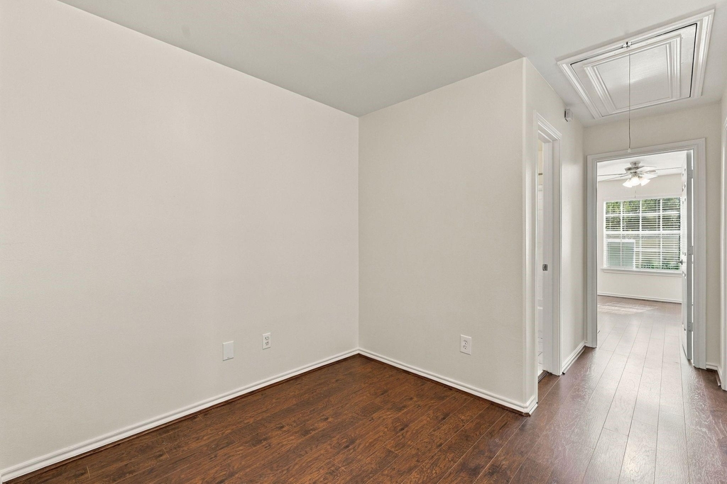 142 N Camellia Grove Circle - Photo 24