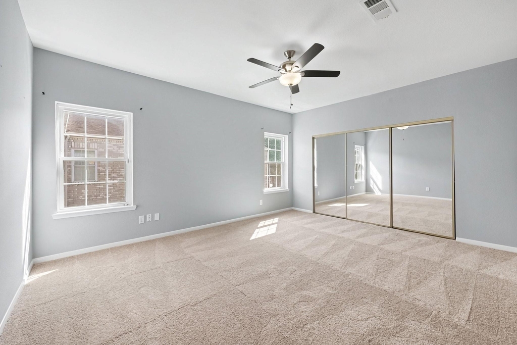 4001 Tanglewilde Street - Photo 9