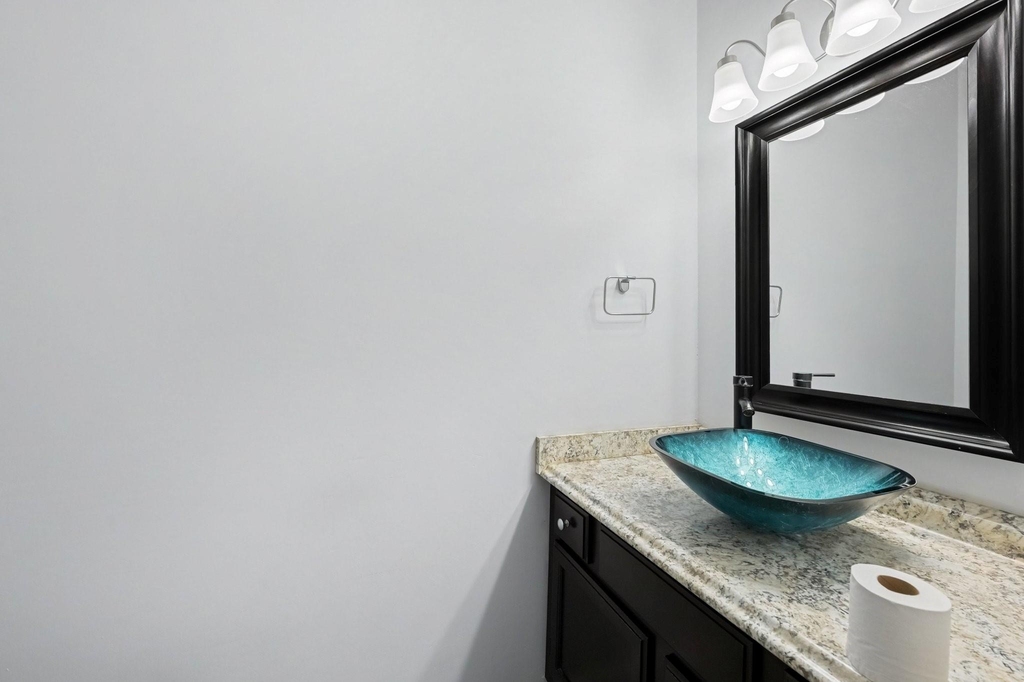 4001 Tanglewilde Street - Photo 8
