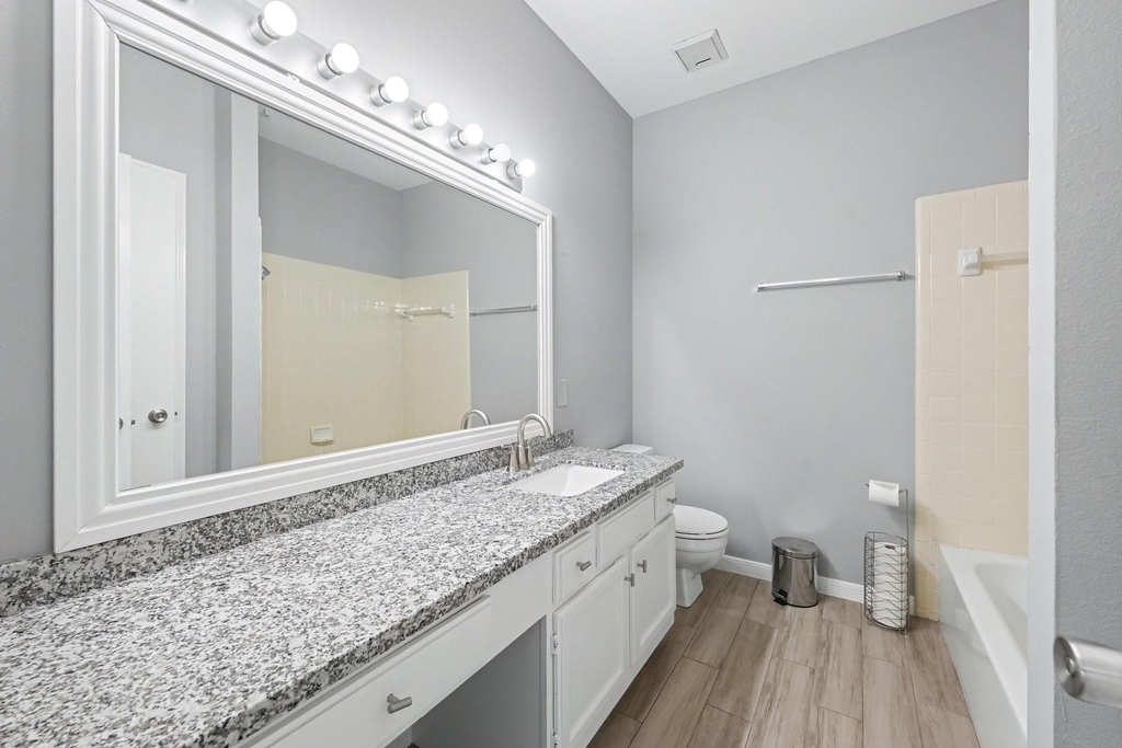4001 Tanglewilde Street - Photo 16