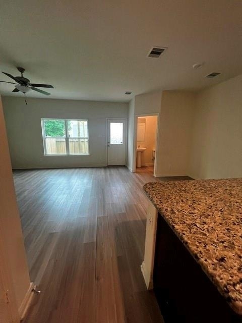 545 Bains Street - Photo 4