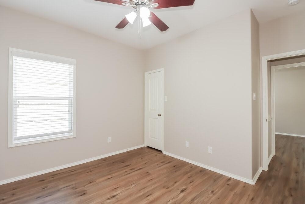 718 Neap Court - Photo 13