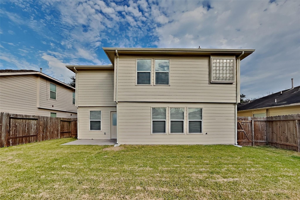 7918 Acacia Falls Court - Photo 16